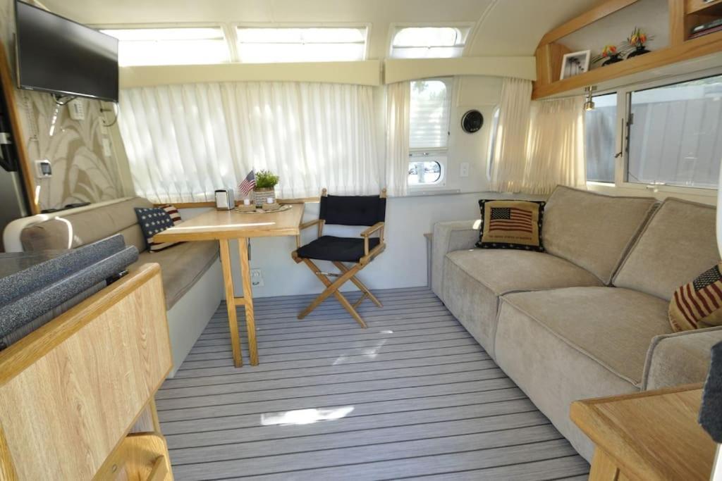 Airstream Retro Usa Caravan Earnewâld エクステリア 写真